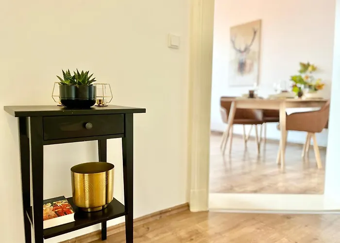 Golden Deer Apartment - 3 Schlafzimmer - Zentrum - 92M²